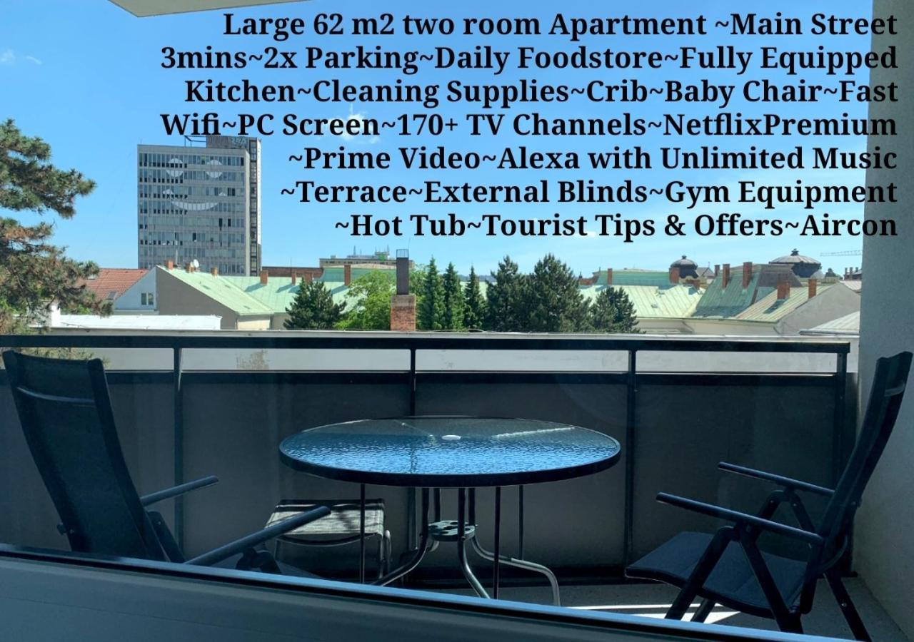 E2 Luxury Oldtown Apt - 2X Parking, Foodstore, Pcscreen, Netflix, Unlimited Music, Crib, Babychair, Fastwifi, Aircon Caşonia Exterior foto